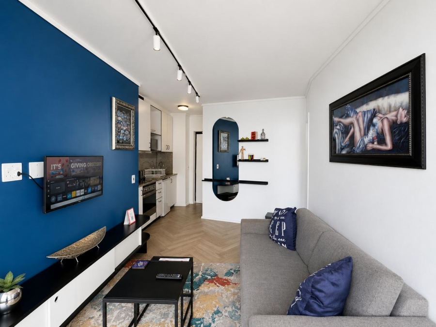 1 Bedroom Property for Sale in Sea Point Western Cape
